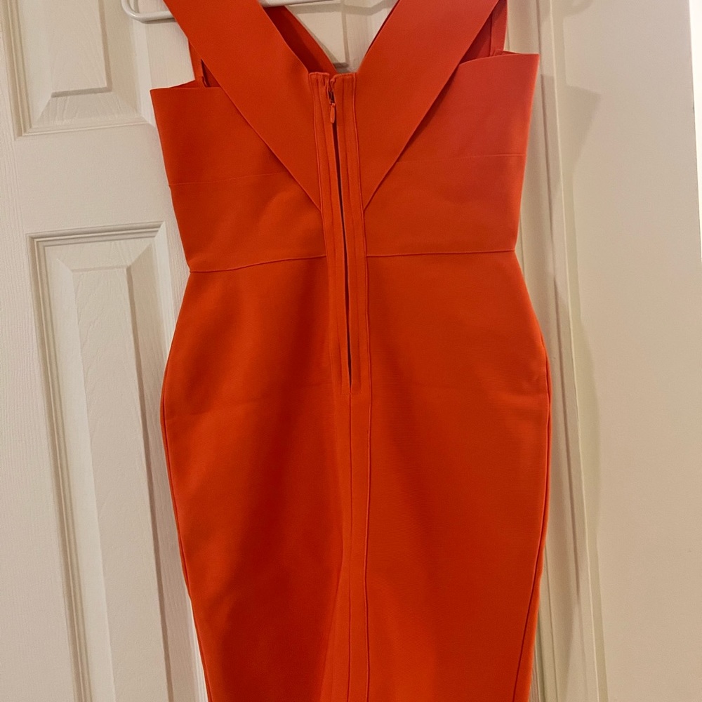 ORANGE BANDAGE MIDI DRESS